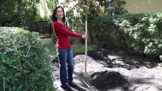 How to Spread Topsoil  Sod amp Topsoil [upl. by Arno]