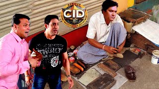 CID छोड़ने के बाद Abhijeet सड़क पर जूता चप्पल सिलते हुए देख फुट फुट कर रोया Daya  CID Latest Episode [upl. by Enyleuqcaj5]