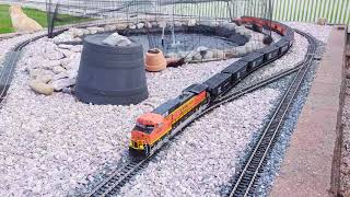 NEW GSCALE CSXBNSF BACHMANN DASH9s ENTER SERVICE [upl. by Brier969]