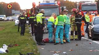 Groot ongeluk op A2 bij ravage drie autos twee busjes en twee vrachtwagens gebotst [upl. by Eniamaj]