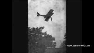 Vernon en 1950  Vidéos  Photo dun biplane au dessus de lAvenue de lArdèche 1910 [upl. by Donaghue]