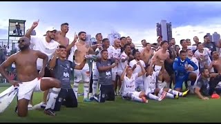 Jogadores do Goiânia comemoram classificação contra o Goiânia na Serrinha [upl. by Aileek]