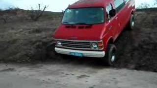 Dodge Van RAM B350 4x4 im glander II [upl. by Booze203]