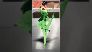 How to dance like Michigan JFrog in Looney tunes 🎩  Dance Meme Whats next shortscreator [upl. by Eiro]