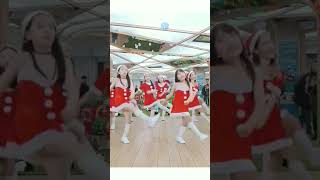 Merry Christmas we wish your merry Christmas song christmas dance wewishyouamerrychristmas [upl. by Ramsey]