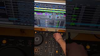 Practicing on DDJ FLX4 🎧 techno ddjflx4 dj pioneerddjflx4 pioneer rave [upl. by Allissa]