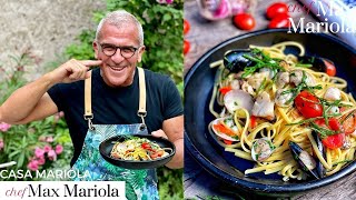 LINGUINE allo SCOGLIO 🐟 Tutti i PROFUMI del MARE Ricetta di Chef Max Mariola [upl. by Mira]