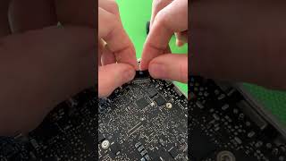 Thermal paste replacement on a MacBook Pro A1278 [upl. by Itsirc327]