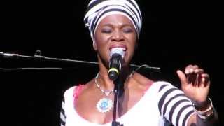 IndiaArie quotReady For Lovequot  Beacon Theatre New York NY 11213 [upl. by Kenn]