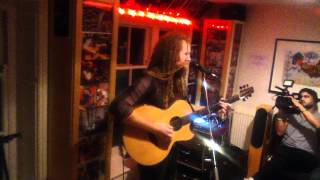 Newton Faulkner  Bricks  House Concerts York  20032012 [upl. by Charron310]