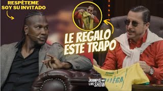 Alejandro Riaño HUMILLA a Hugo Rodallega en su programa JUAMPIS LIVE SHOW 😡  TOME PA QUE LIMPIE [upl. by Biron]