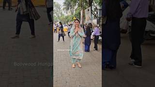 🙏 nimratkaur visits gurudwara on occasion of gurunanakjayanti shorts [upl. by Aniuqahs]