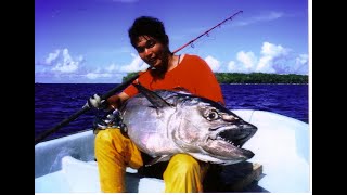 【釣り動画】jigging Dogtooth tuna 68kg chuuk [upl. by Clark]