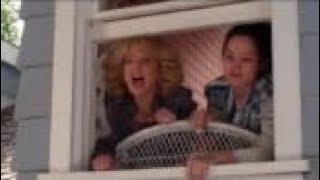 My rolling review of The Goldbergs S1 ep 21 punch drunk Barry and Drewing for drew in en [upl. by Errot235]