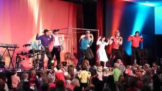 The Wiggles Here we go round the mulberry bush  live  mingara 352012 [upl. by Otecina]