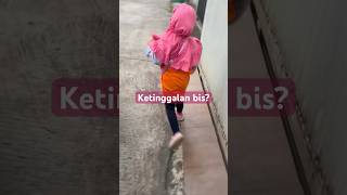 Raisya ketinggalan bis telolet shortvideo raisya trending funny trip funny [upl. by Nnire]