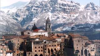 Cusano Mutri immagini panoramiche di questo paese di montagna [upl. by Creath]