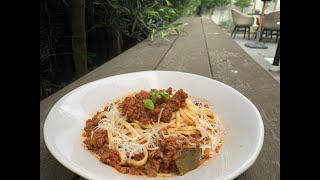 The best slow cooked spaghetti bolognese ￼ [upl. by Caruso176]