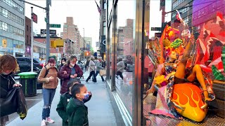 4K HDR Bloomingdale’s Holiday Windows and Lexington Avenue New York [upl. by Plumbo]