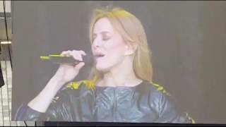 Veronic Dicaire 1ère Partie Celine DION Live 2017 BORDEAUX MATMUT ATLANTIQUE [upl. by Acsicnarf752]