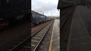 F1 train from Oslo to Stockholm via Kongsvinger arriving at lillestrøm station in Norway trainspot [upl. by Ettenuj]