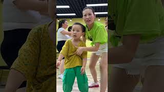 How cute is the Chinese coachs son A young boy who loves sports dance diet funny [upl. by Coretta]