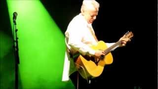 Tommy Emmanuel plays Jimi Hendrix [upl. by Anirrak]