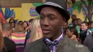 Aloe Blacc on Bruno Mars Tour amp Future Avicii Tracks  Kids Choice Awards 2014 [upl. by Elleirol]