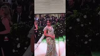 Alia bhatt at met gala 2024 [upl. by Migeon189]