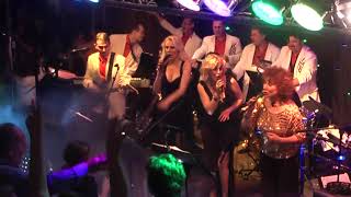 PETRE GEAMBAȘU SHOW BAND  Medley  La Cumbia amp DISCO amp Hands up [upl. by Laidlaw]