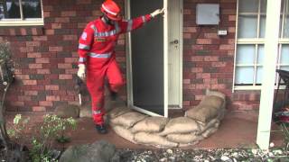 How to use sandbags to protect your home [upl. by Fogarty428]