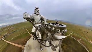 🇲🇳360°Ulaanbaatar Upper Equestrian statue of Genghis Khan Чингис хааны морьт хөшөө 蒙古國 成吉思汗紀念館 [upl. by Ilaw]