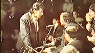 Rare Footage of Imran Khan Requesting Ustaad Nusrat Fateh Ali Khan for quotAli Da Malangquot [upl. by Nylg406]