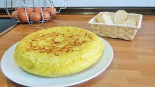 Tortilla de patatas  Receta española [upl. by Eittocs186]