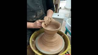 Throwing bowls off the hump for a fundraiser pottery potteryvideos potterythrowdown art [upl. by Nosae]