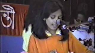 suzana ansar aged 8 singing at a bengali international show [upl. by Debee19]