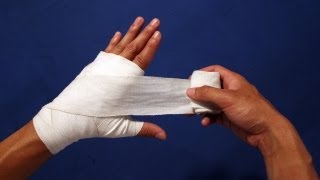 How to Wrap Your Hands  BOXING best method [upl. by Aicirtal]