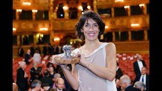 Federica Manzon vince il Premio Campiello 2024 [upl. by Leirza]