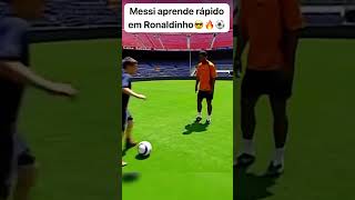 O MESTRE E O APRENDIZ RONALDINHO E MESSI SHORTS [upl. by Rocca902]