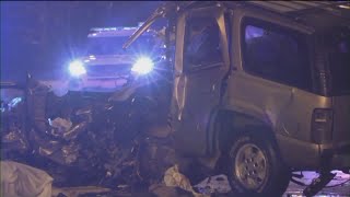 Driver killed after crashing into salt truck on Far South Side [upl. by Gunner596]