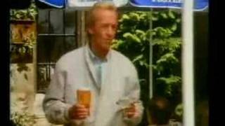 Fosters lager Edinburgh advert 1980s Paul Hogan [upl. by Eeleak]