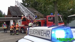 E  DACHSTUHLBRAND IN LEINFELDEN  Schwelbrand unter dem Dach  Feuerwehr bei Löscharbeiten [upl. by Yulma681]