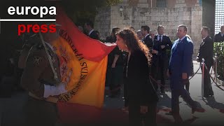 Casi 470 personas juran bandera en un acto civil en Alcalá de Henares [upl. by Berne]