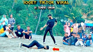 JOGET TIKTOK VIRAL DI PANTAI NGAKAK PARAH [upl. by Winebaum]