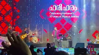 Hariharan doing steps on stage and audiance enjoying it at Calicut beach [upl. by Hobart]