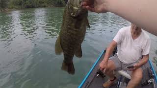 Gasconade River Fishing Labor Day Weekend Big Small Mouth BASS [upl. by Columbyne]