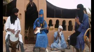 Jeune Tinariwen MHamid 2013 [upl. by Whitson]