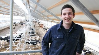 Farmer replaces milking robots with new rotary parlour [upl. by Lemmueu]