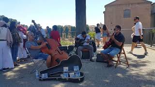 Roma Sokak MüzisyenleriRome Street PerformersDespacito de RumbaTemmuz 2017 [upl. by Anaed]