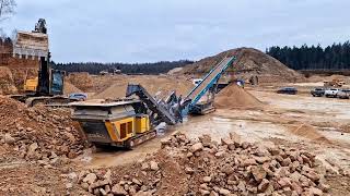 Powerscreen CT80 amp Rubble Master RM100GO working in Latvia [upl. by Maighdlin]